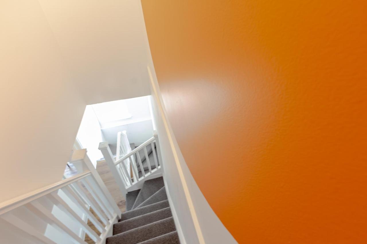 Bright Cheery 4 Bd By Station Brighton