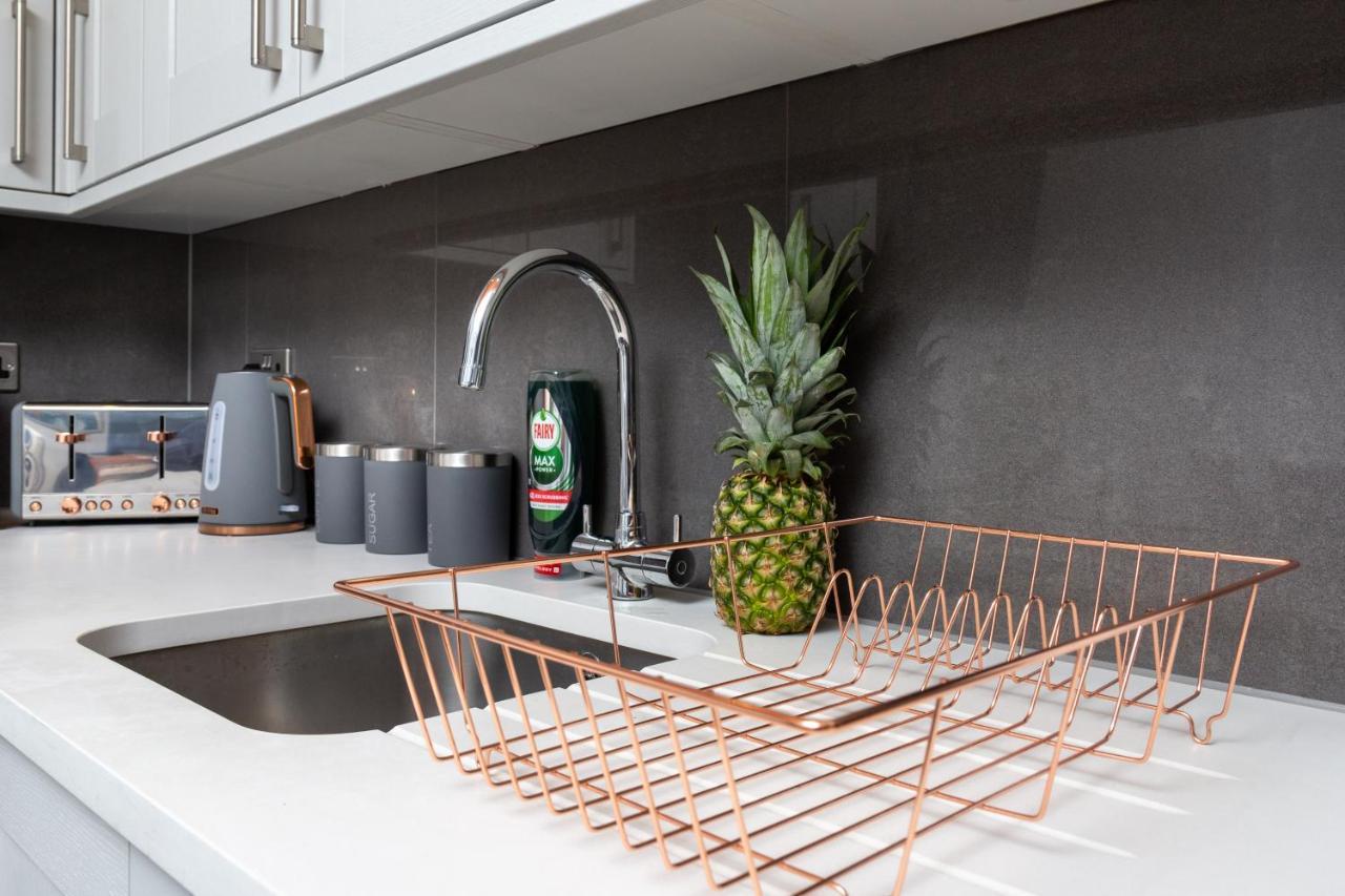 Apartment Bright Cheery 4 Bd By Station Brighton